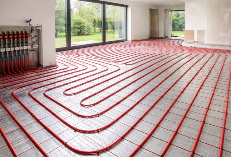 Le plancher chauffant, la solution idéale à installer pour une chaleur efficace tout l’hiver.